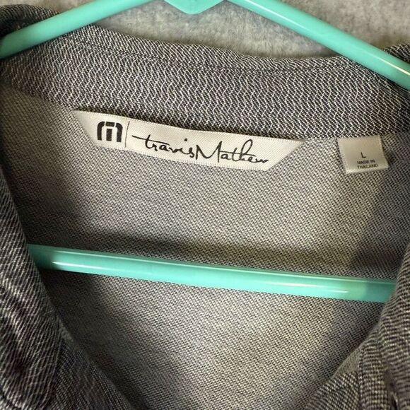 Travis Mathew Mens Size Large Pullover Golf Shirt Polo Gray Short Sleeves - Picture 2 of 8
